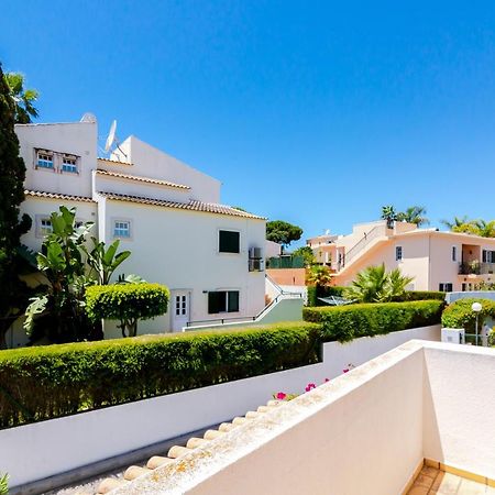 Small Villa 4Pax -Shared Pool @ Homesbyfc 阿尔布费拉 外观 照片